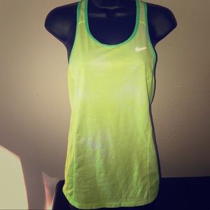 Women’s Nike dri-fit tank